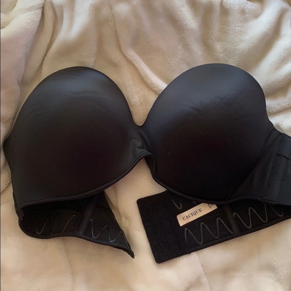 Cacique 42DDD strapless bra